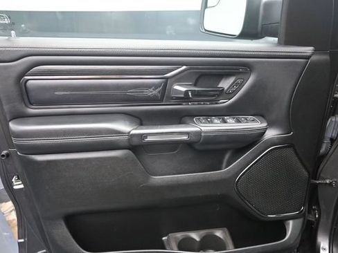 Used 2022 RAM 1500 Limited w/ Body-Colour Bumper Group AWD/4WD image 12