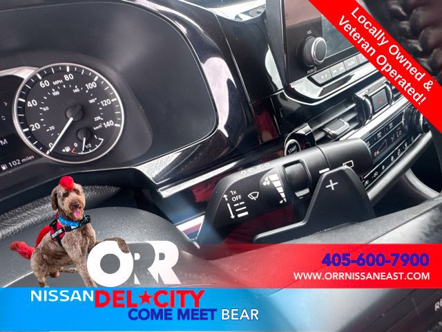 Used 2024 Nissan Pathfinder SV FWD image 21