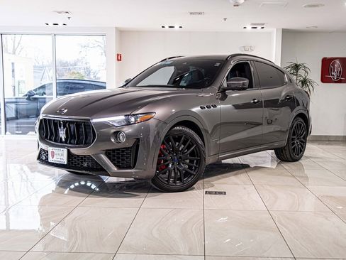 Used 2019 Maserati Levante S GranSport image 1