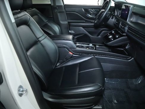 Used 2022 Lincoln Corsair FWD image 32