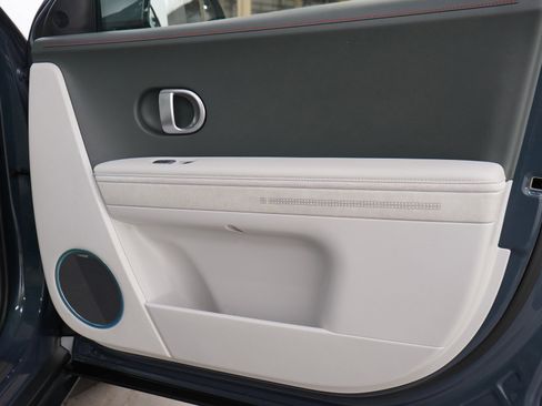 Certified 2024 Hyundai Ioniq 5 Limited AWD/4WD image 9