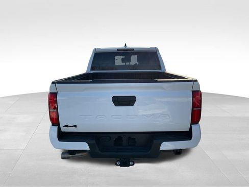 Used 2025 Toyota Tacoma TRD Off-Road image 8
