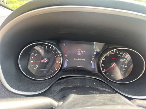 Used 2021 Jeep Compass Latitude w/ Sun and Sound Group AWD/4WD image 11