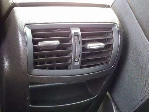 Used 2016 Buick Regal image 12