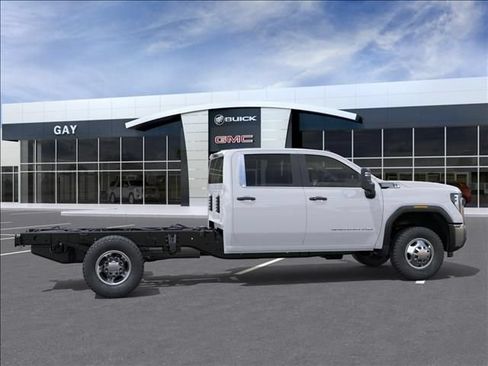 New 2026 GMC Sierra 3500 Pro w/ Convenience Package RWD image 5