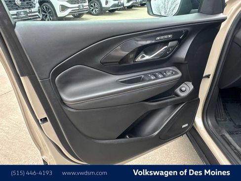 Used 2022 GMC Terrain AT4 w/ Infotainment Package II image 22