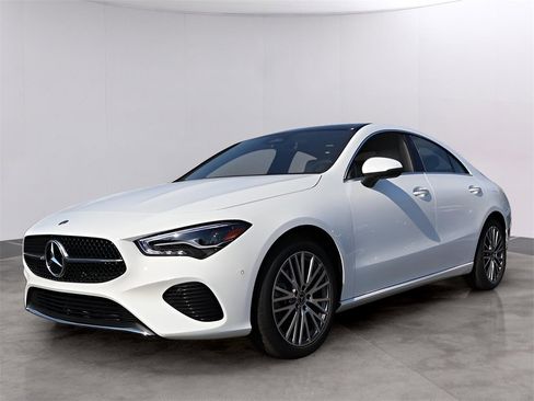 New 2026 Mercedes-Benz CLA 250 4MATIC image 3
