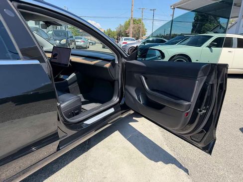 Used 2018 Tesla Model 3 Long Range RWD image 30