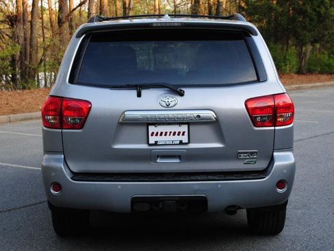 Used 2017 Toyota Sequoia Platinum image 18