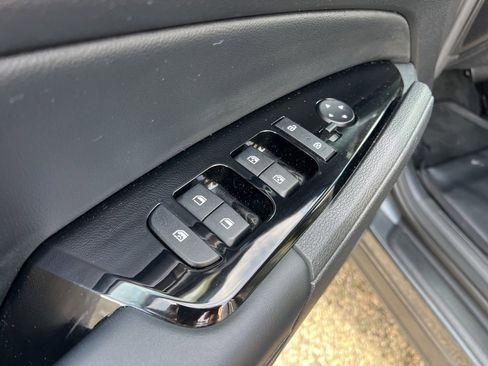 Certified 2023 Kia Sportage EX image 11