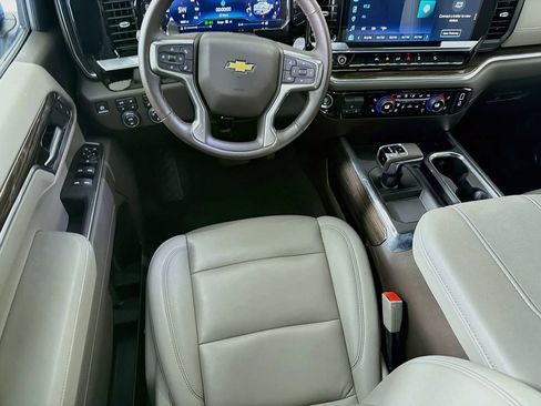 Used 2025 Chevrolet Silverado 1500 LT w/ Z71 Off-Road Package AWD/4WD image 27