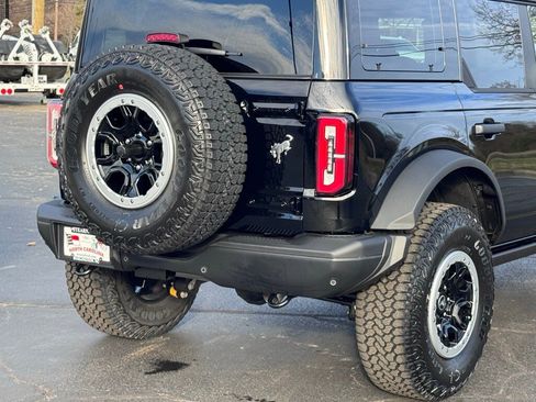 New 2025 Ford Bronco Badlands w/ Sasquatch Package image 42