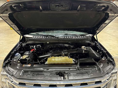 Used 2021 Ford Expedition Limited image 12