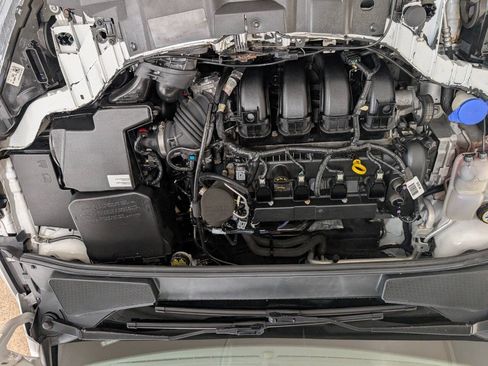 Used 2015 Ford Focus SE w/ Equipment Group 201A FWD image 21