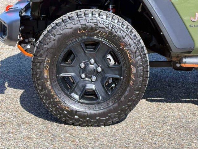 Used 2022 Jeep Gladiator Mojave AWD/4WD image 7