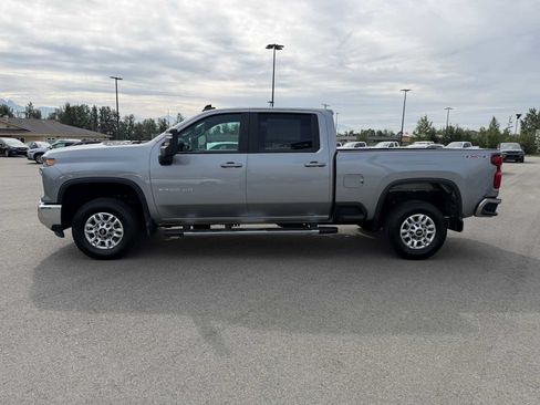 Certified 2026 Chevrolet Silverado 2500 LT w/ Convenience Package AWD/4WD image 8
