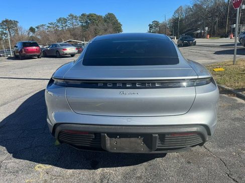 Used 2021 Porsche Taycan RWD image 4