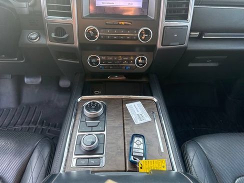 Used 2019 Ford Expedition Platinum AWD/4WD image 20