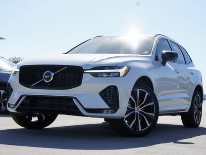 New 2025 Volvo XC60 B5 Plus w/ Protection Package Premier