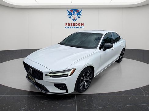 Used 2024 Volvo S60 B5 Core w/ Climate Package FWD image 1