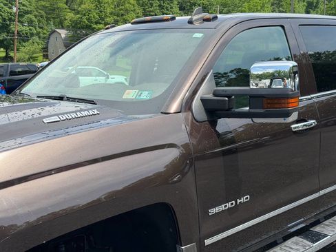 Used 2018 Chevrolet Silverado 3500 LTZ w/ Duramax Plus Package RWD image 5