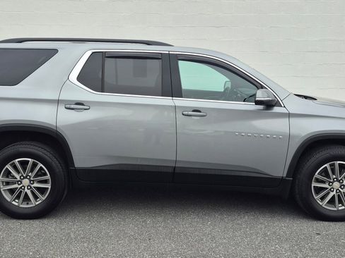 Used 2023 Chevrolet Traverse LT image 26