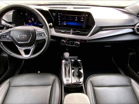 Used 2025 Chevrolet Trax ACTIV w/ Driver Confidence Package FWD image 14