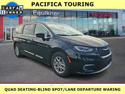 Used 2024 Chrysler Pacifica Touring-L