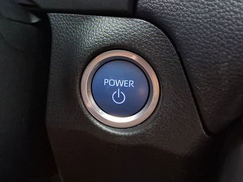 Used 2021 Toyota RAV4 SE w/ Weather & Moonroof Package image 19