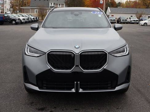 Used 2025 BMW X3 xDrive30i w/ Premium Package image 13