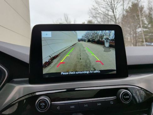 Used 2022 Ford Escape Titanium w/ Class II Trailer Tow Package image 23