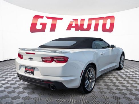 Used 2021 Chevrolet Camaro LT w/ Technology Package RWD image 4