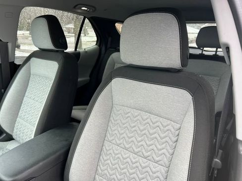 Used 2024 Chevrolet Equinox LT image 12