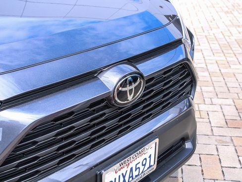 Used 2025 Toyota RAV4 XLE w/ Convenience Package AWD/4WD image 6