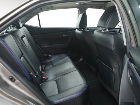 Used 2017 Toyota Corolla XSE FWD image 12