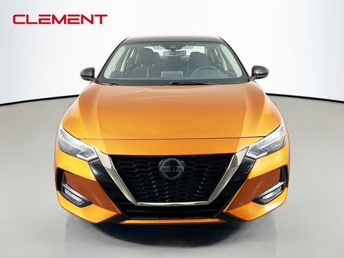 Used 2023 Nissan Sentra SR w/ Electronics Package FWD image 3