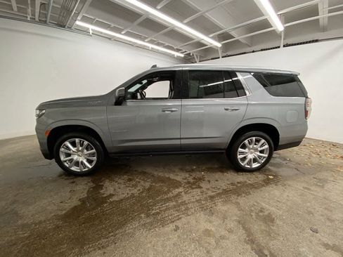 Used 2024 Chevrolet Tahoe High Country w/ Premium Package image 3