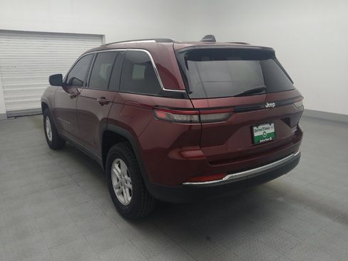 Used 2023 Jeep Grand Cherokee Laredo RWD image 5