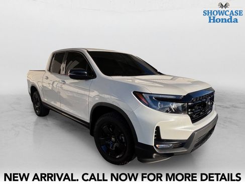 Used 2025 Honda Ridgeline Black Edition image 6