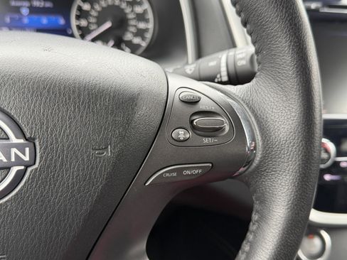 Used 2023 Nissan Murano SV image 26