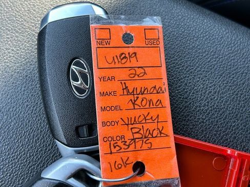 Used 2022 Hyundai Kona Limited w/ Cargo Package image 38