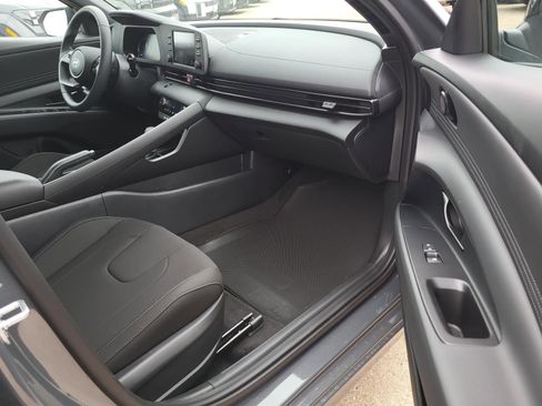 New 2026 Hyundai Elantra Sport FWD image 7