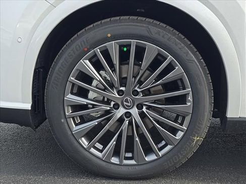 New 2026 Lexus RX 450h AWD image 11