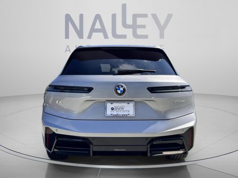 Used 2026 BMW iX xDrive60 w/ M Sport Package AWD/4WD image 4