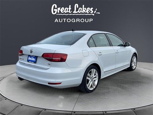 Used 2017 Volkswagen Jetta SEL image 5