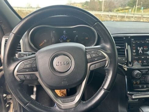 Used 2021 Jeep Grand Cherokee Laredo X image 34