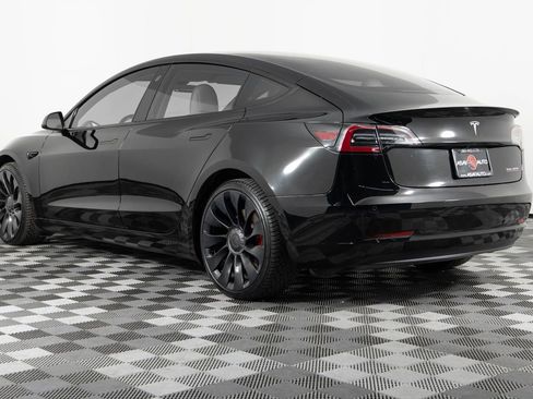 Used 2021 Tesla Model 3 Performance image 4