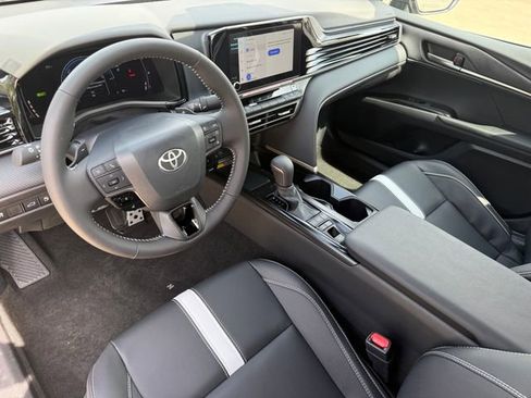 Used 2026 Toyota Camry SE w/ Convenience Package AWD/4WD image 10