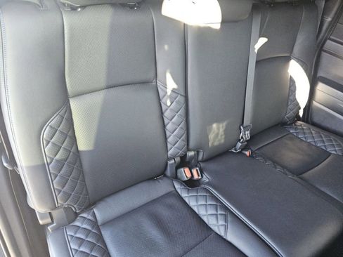 Used 2024 Toyota Tacoma TRD Off-Road image 28