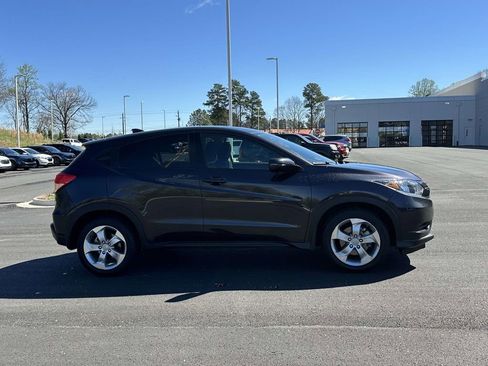 Used 2016 Honda HR-V EX image 27